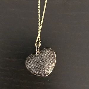 Heart pendant necklace